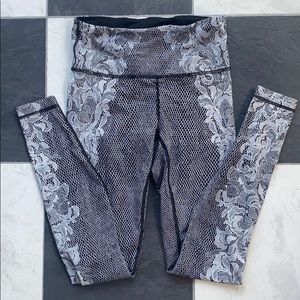 Lululemon Speed tight